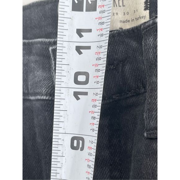 Free People Jeans Skinny Women Size 27 Black Raw Hem Distressed High Rise - Picture 6 of 13